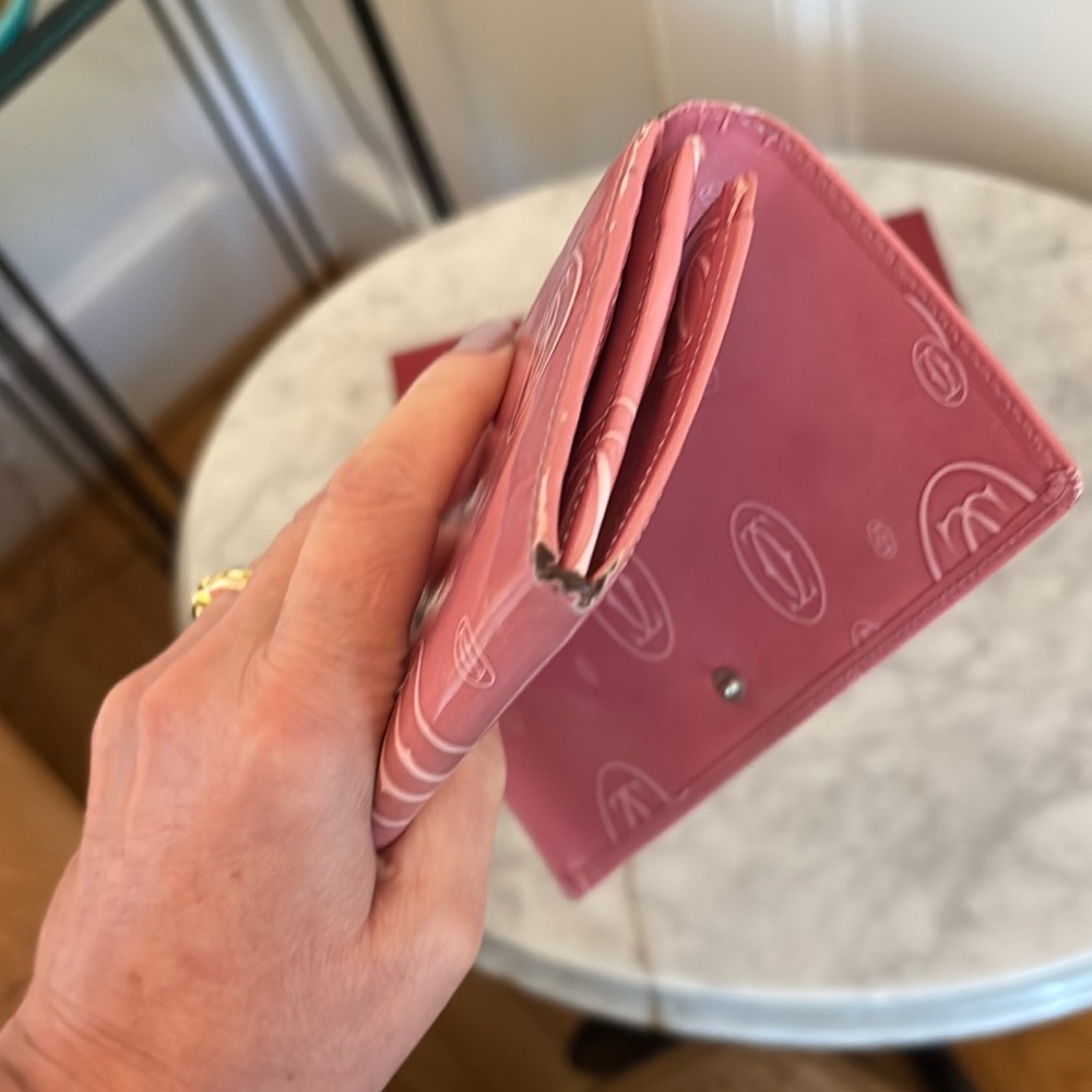 🤩 Authentic Cartier Pink Monogram Wallet - Picture 7 of 9